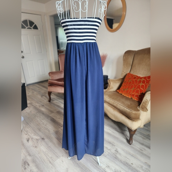 White and navy strapless dress - Picture 3 of 4